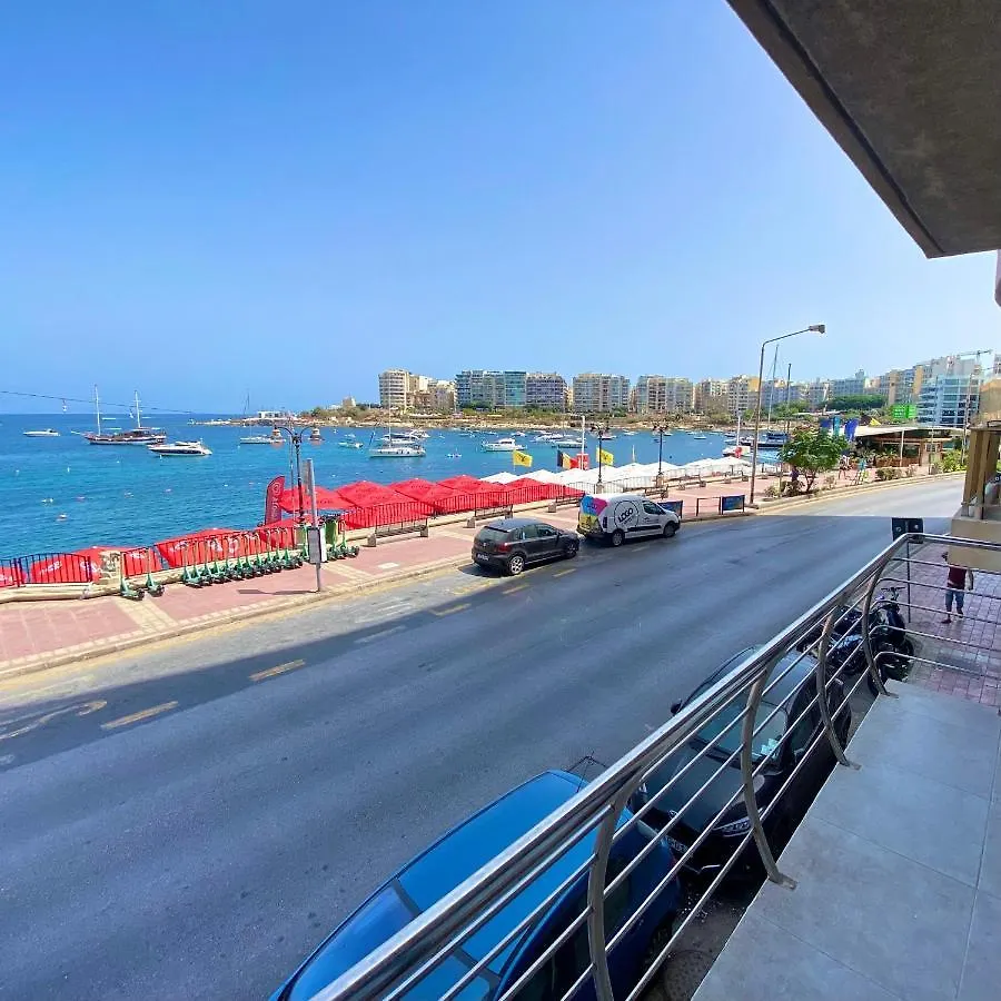 F1 2 St Julians, Private Room, Bathroom & Living Shared سانت جوليان 0*,  مالطا